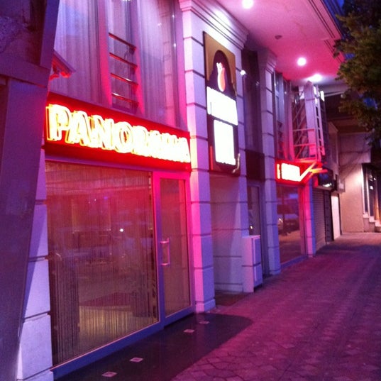 รูปภาพถ่ายที่ Panorama Hotel โดย Paul O. เมื่อ 5/11/2012
