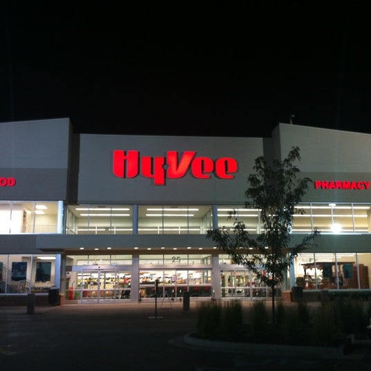Photo taken at Hy-Vee by Eric Z. on 9/12/2011