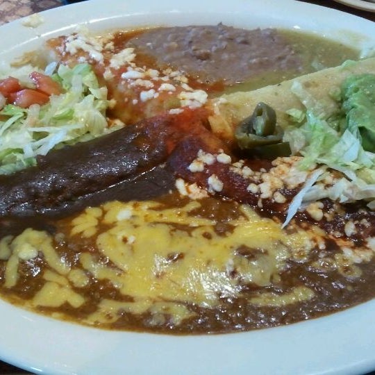 Photo taken at Los Barrios Mexican Restaurant by Zak N. on 9/30/2011