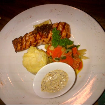 Salmon Steak with veggie n mashed potatoes! Only 130k @gourmetkemang