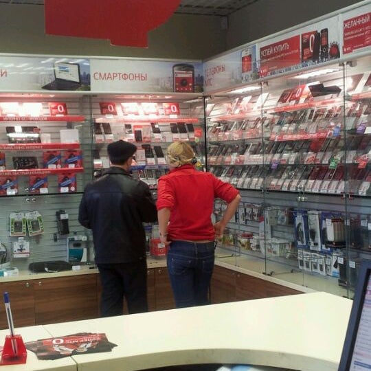 Мтс калининград. Мтс магазин калининград. Салон мтс нового формата. Гостевой мтс в калининграде. Режим работы мтс калининград.