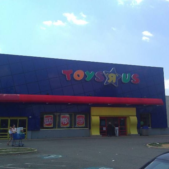 Toys"R"Us (Now Closed) 5521 Leesburg Pike