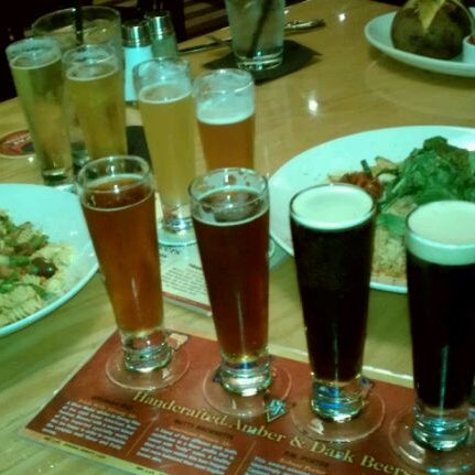 Photo taken at BJ&#39;s Restaurant &amp; Brewhouse by JT L. on 10/14/2011