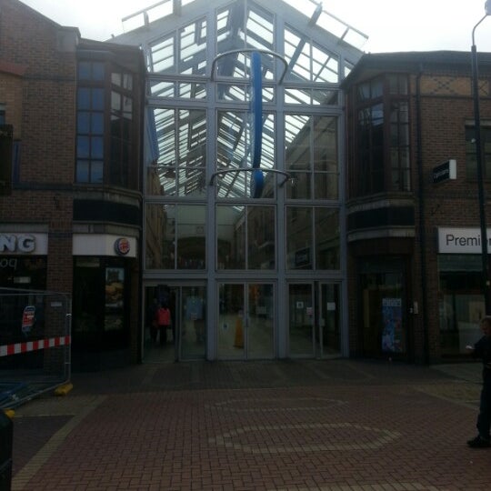 Carlton Lanes Shopping Centre 6 tavsiye