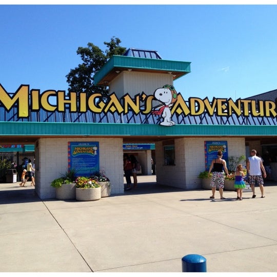 Foto tirada no(a) Michigan&#39;s Adventure por Scott Y. em 7/9/2012
