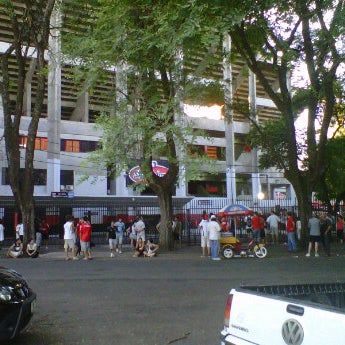 Foto diambil di Estadio Marcelo Bielsa (Club Atlético Newell&#39;s Old Boys) oleh Ruben N. pada 12/29/2011