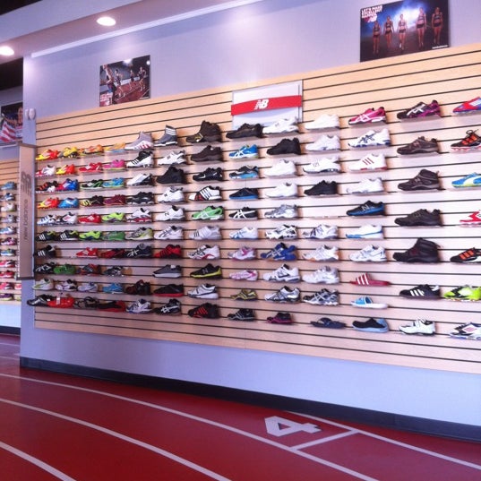 swags running store