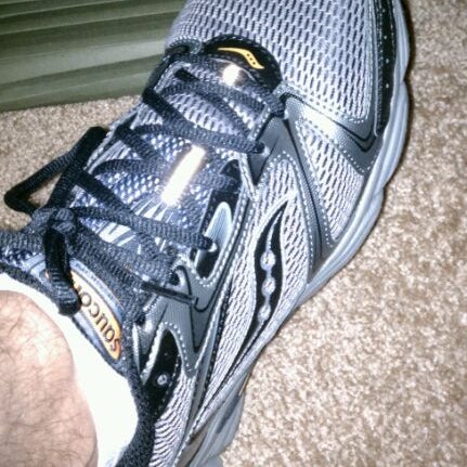 volleyball shoes famous footwear