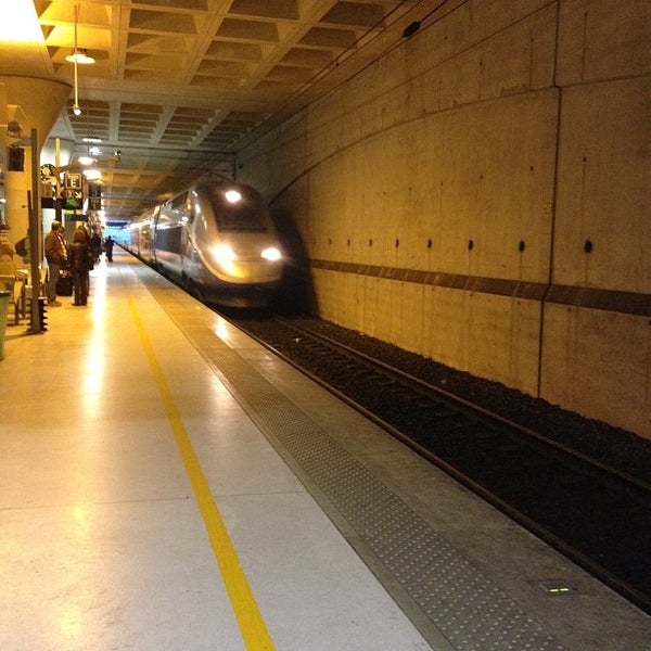 Photos At Gare Sncf De Marne La Vallee Chessy Tgv 44 Tips