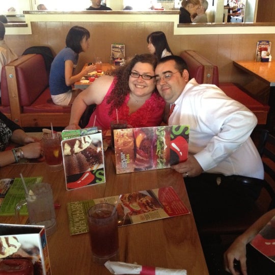Photo taken at Chili&#39;s Grill &amp; Bar by Jayme F. on 4/19/2012