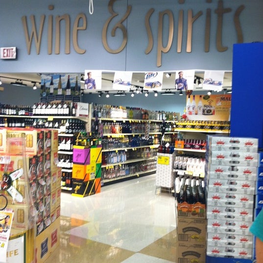 Pick 'n Save Grocery Store in Oshkosh