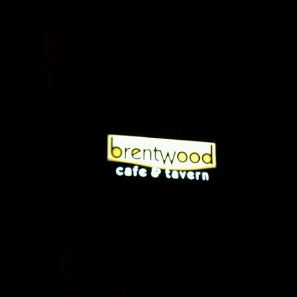 12/24/2011にTJがBrentwood Cafe &amp; Tavernで撮った写真