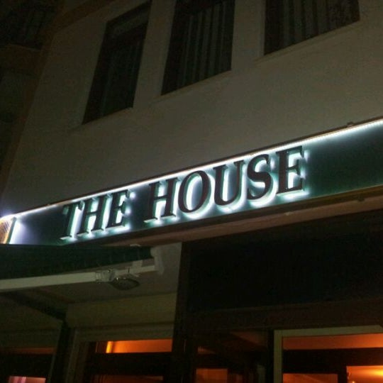 Foto tirada no(a) The House por Aslı em 9/26/2011
