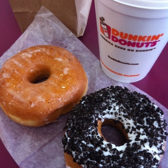 Photo taken at Dunkin&#39; by Dra. Coco on 8/15/2012