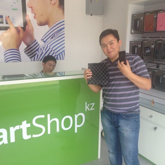 Foto tomada en SmartShop.kz  por Асет Н. el 6/26/2012