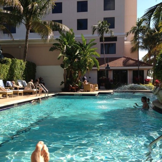 2/18/2012 tarihinde Lee H.ziyaretçi tarafından Renaissance Fort Lauderdale Cruise Port Hotel'de çekilen fotoğraf