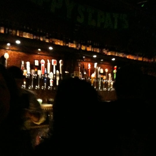 Foto tirada no(a) O&#39;Briens Irish Pub por Ted G. em 3/18/2012