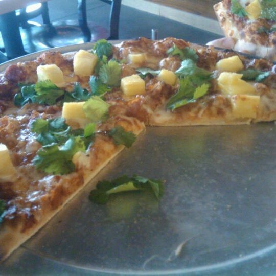Снимок сделан в Proto&#39;s Pizza-Broomfield пользователем Amy S. 5/20/2011