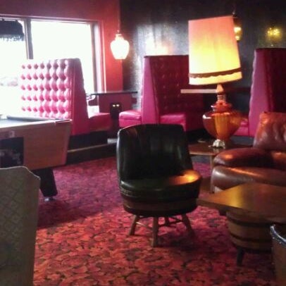 Foto tirada no(a) The Horseshoe Lounge por Michael D. em 2/2/2012