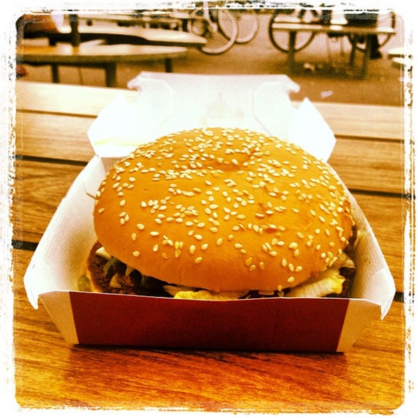 Foto scattata a McDonald&#39;s da Jacques k. il 8/19/2012