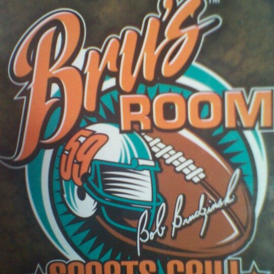 Photo taken at Bru&#39;s Room Sports Grill - Coconut Creek by John F. on 12/4/2011