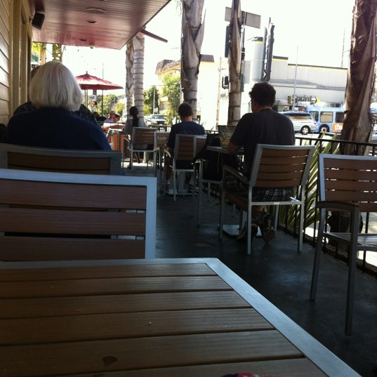 Photo taken at The Coffee Bean &amp; Tea Leaf by Cynthis C. on 3/4/2012