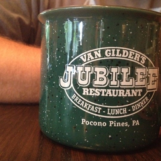 Foto tirada no(a) Jubilee Restaurant por Nicole em 8/19/2012