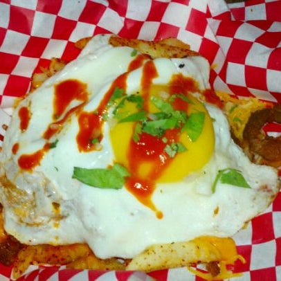 Photo taken at Oh My Gogi! Truck by Hunger H. on 9/16/2011