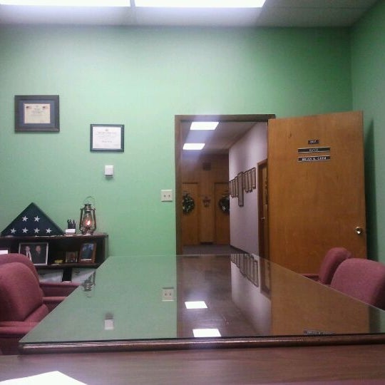 Foto diambil di Mayor&#39;s Office oleh Brian G. pada 12/6/2011