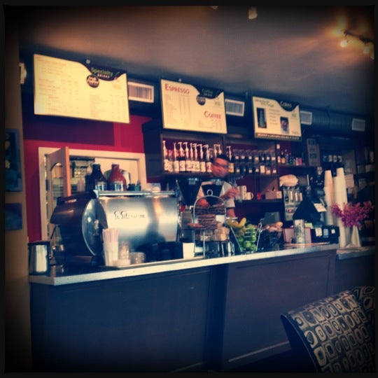 Photo prise au Twiggs Bakery &amp; Coffeehouse par Brent A. le7/25/2012