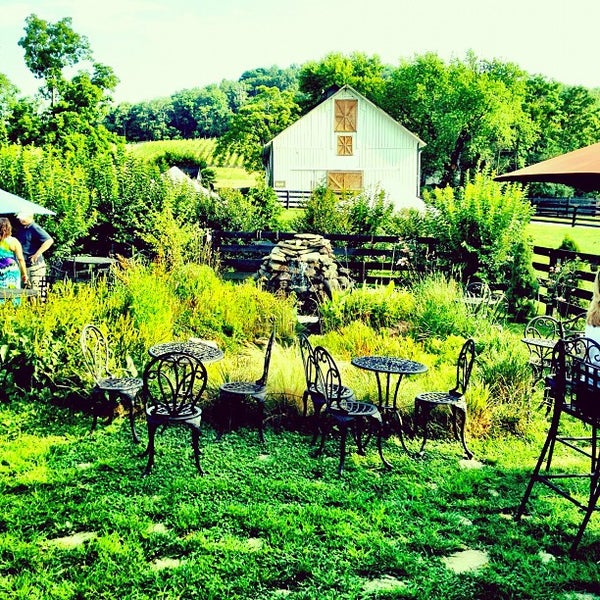 Aspen Dale Winery At The Barn Winery