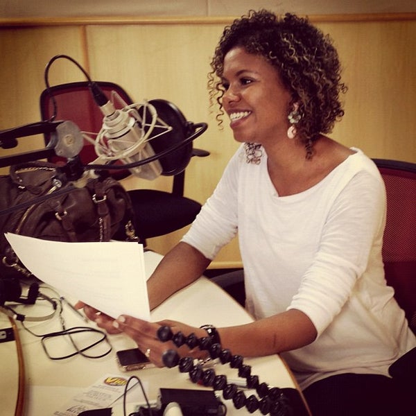 Foto diambil di Rádio Vida FM 96.5 oleh Viviane S. pada 3/13/2012