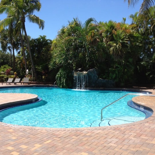 Have you thought about being off the beach? Holiday Inn Ft. LauderdaleAirport Hotel in Hollywood