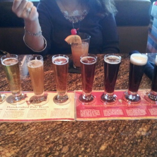Photo taken at BJ&#39;s Restaurant &amp; Brewhouse by Zack G. on 1/4/2012