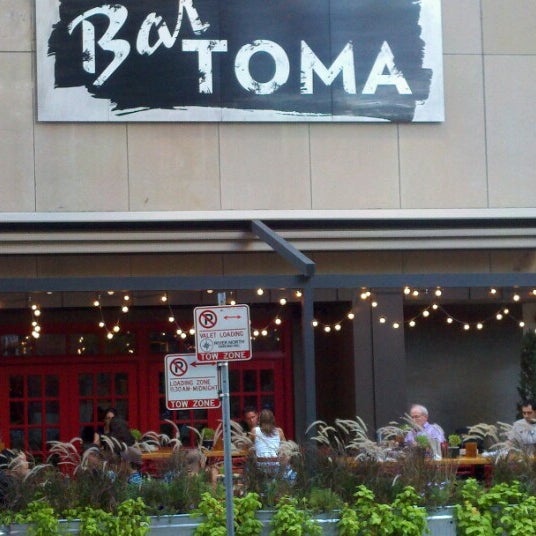 Photo taken at Bar Toma by Andre M. on 8/22/2012