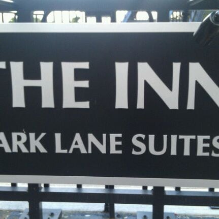 10/13/2011にStephanie G.がPark Lane Suites &amp; Innで撮った写真