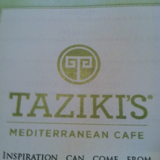 Foto tirada no(a) Taziki&#39;s Mediterranean Cafe por Jessica D. em 7/15/2012