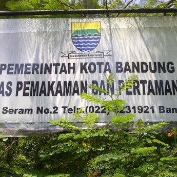 Dinas Pemakaman dan Pertamanan Kota Bandung - Government Building in