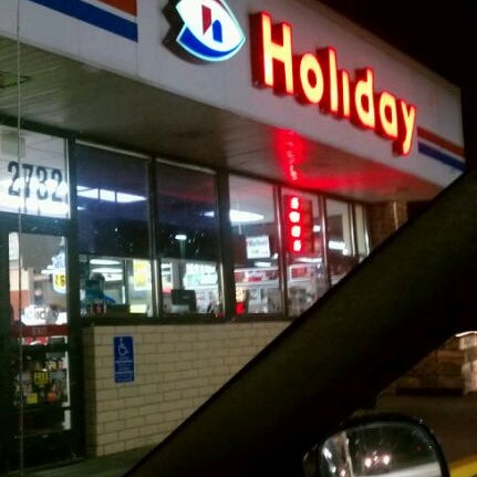 holiday gas station