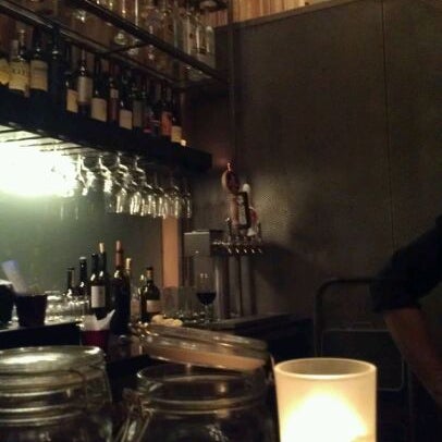 1/27/2012にDon B.がPoco Wine + Spiritsで撮った写真