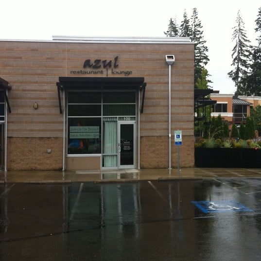 Foto tirada no(a) Azul Restaurant &amp; Lounge por Jim M. em 7/17/2011