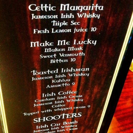 Снимок сделан в Dillon&#39;s Restaurant &amp; Irish Pub пользователем ✌Maryanne D. 4/23/2012