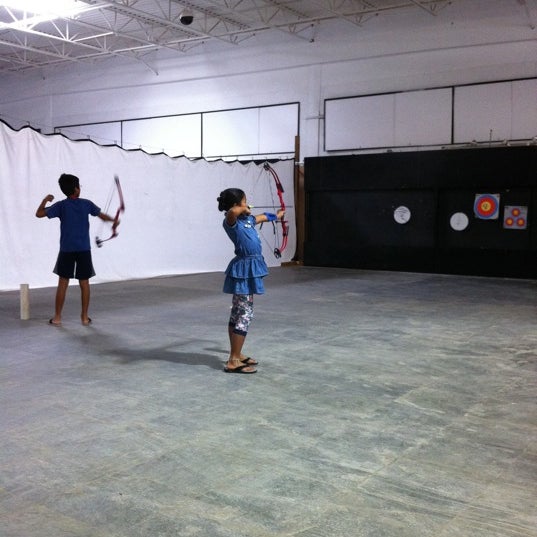 Foto diambil di Texas Archery Academy oleh Jennifer C. pada 9/3/2011