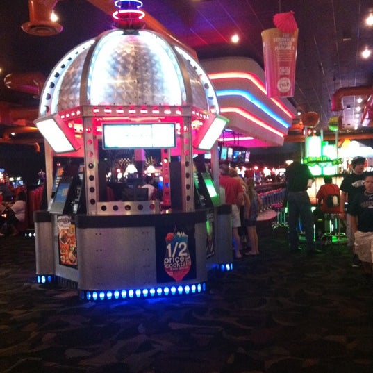 Photo taken at Dave &amp; Buster&#39;s by Dmoney N. on 7/19/2012