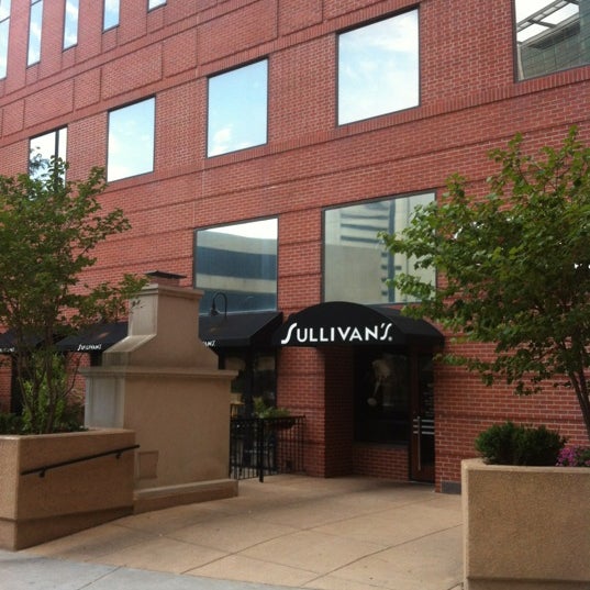 Photo taken at Sullivan&#39;s Steakhouse by John G. on 8/14/2012