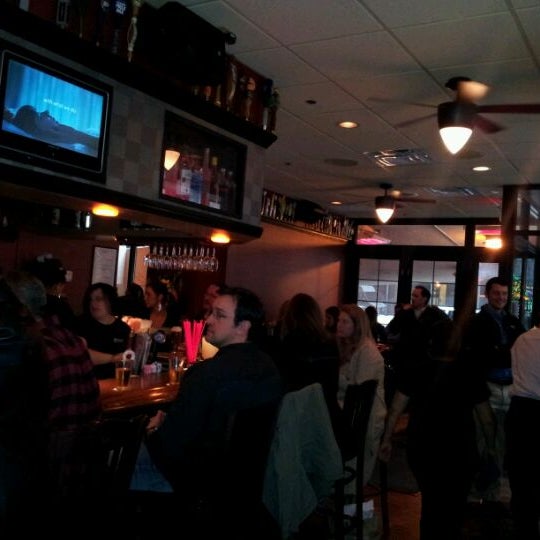 Foto tomada en 8th Street Grill &amp; Taphouse  por Bruce A. el 4/13/2012