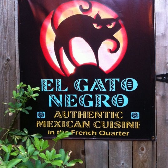 9/9/2011 tarihinde Sherry R.ziyaretçi tarafından El Gato Negro'de çekilen fotoğraf