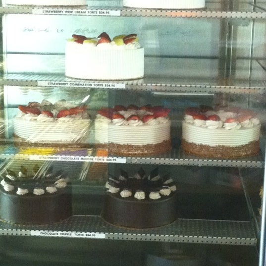 Foto diambil di Lutz Cafe &amp; Pastry Shop oleh David J. pada 8/31/2011