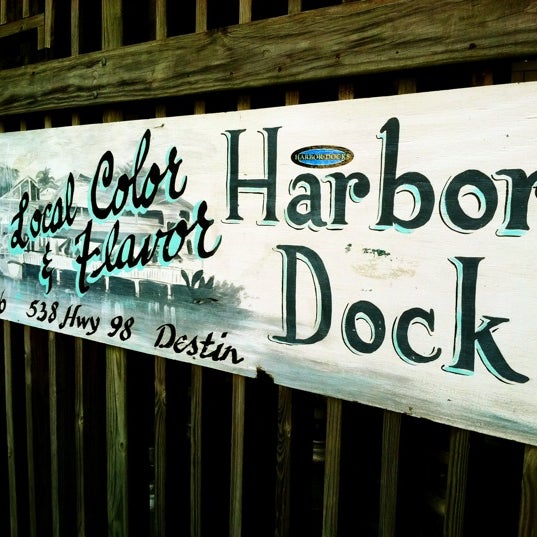 7/22/2011에 Lindsey G.님이 Harbor Docks에서 찍은 사진
