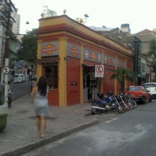 รูปภาพถ่ายที่ Boteco Natalício โดย Caroline C. เมื่อ 2/16/2012